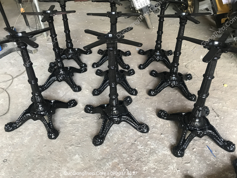 Cast iron table legs
